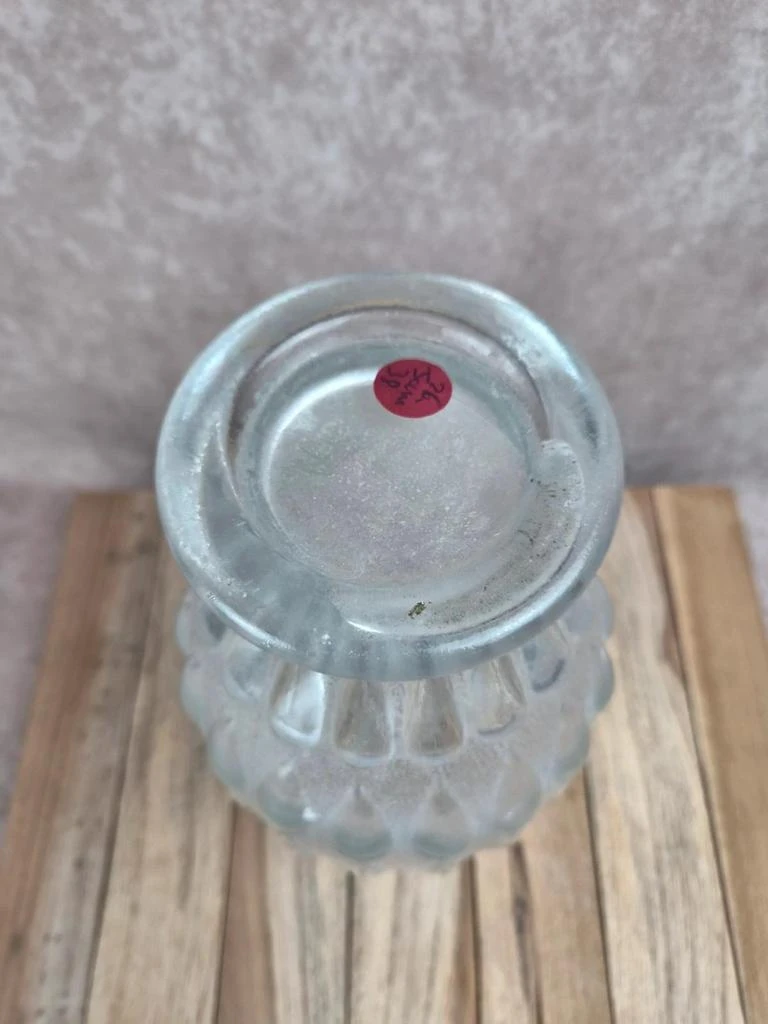 Vaso vintage em vidro prensado moldado fosco anos 50 – Modelo grande com decoração de gotas – photo 7